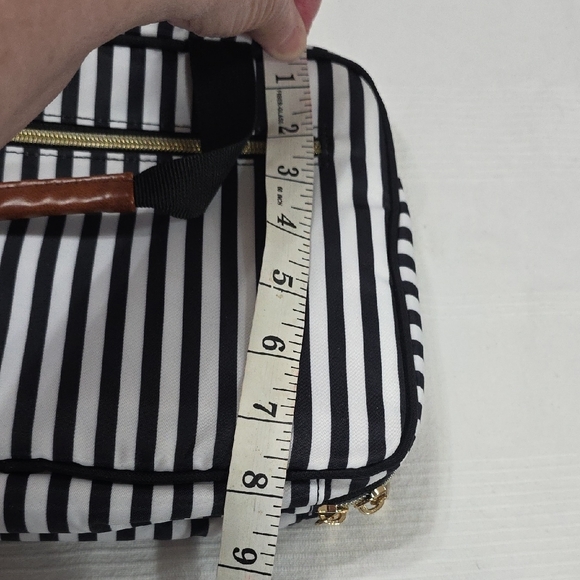 Striped Black White Women's Travel Cosmetic Toiletry Bag Multi-compatment Hangs - Picture 11 of 11